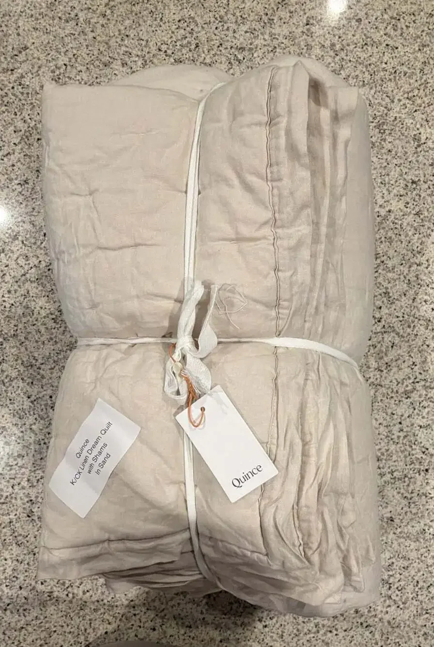 Quince K/CK Linen Dream Quilt with Shams in Sand